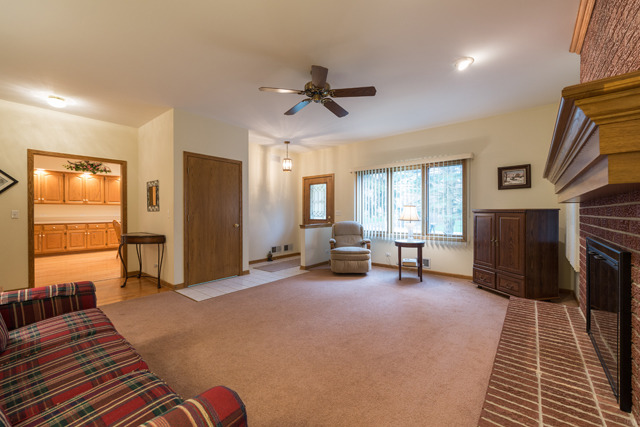 911 Parkside Road Naperville, IL 60540 - Photo 9 of 22