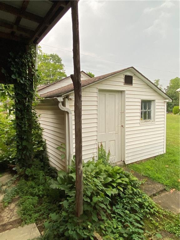122 Hoy Street Rices Landing, PA 15357 - Photo 35 of 41