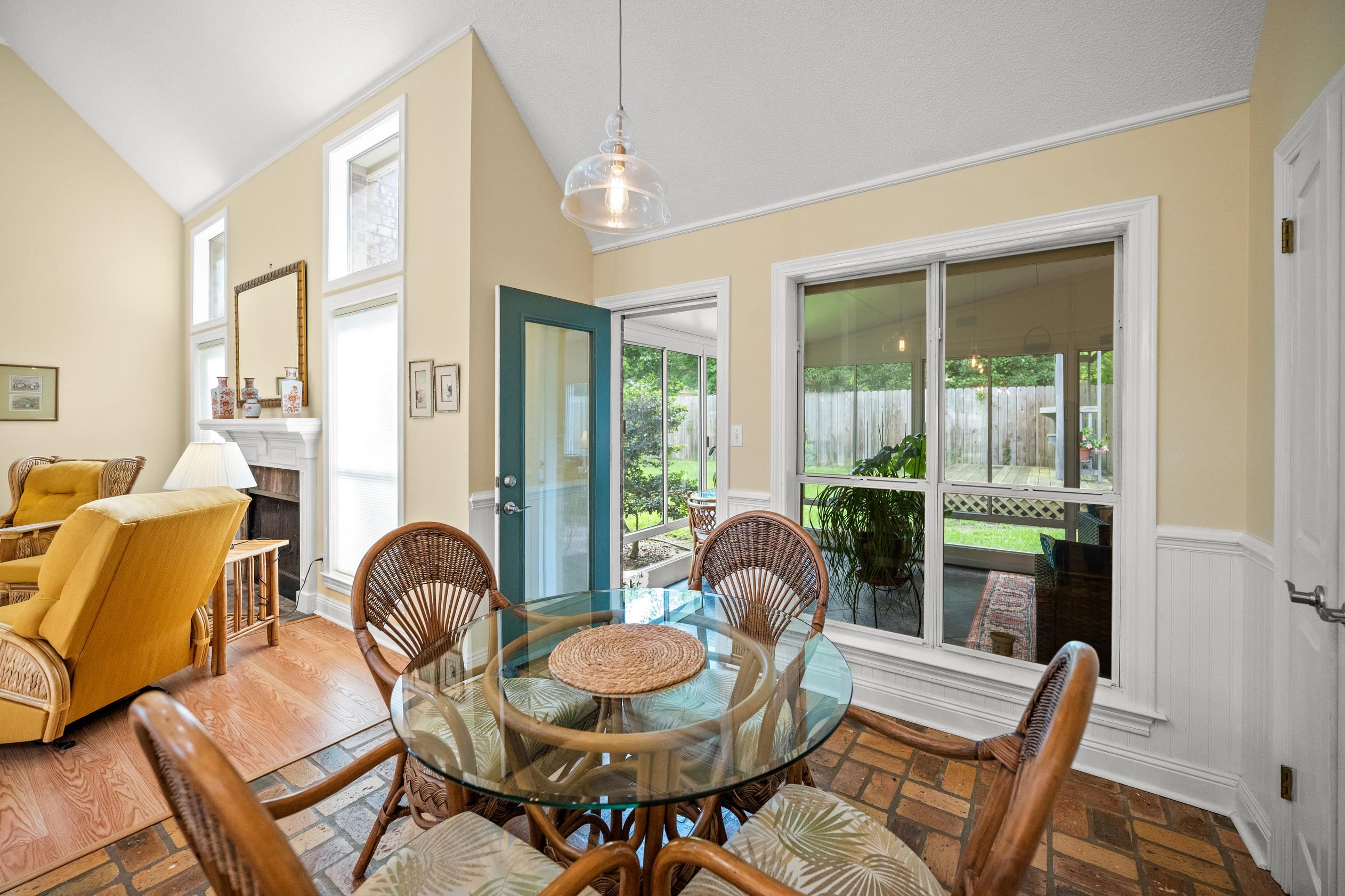 68 Paddock Drive Fairhope, AL 36532 - Photo 15 of 39 Dining Area