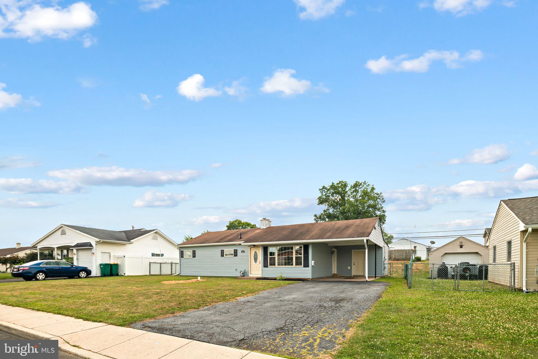 224 Suffolk Road Fairless Hills, PA 19030 - Photo 2 of 23