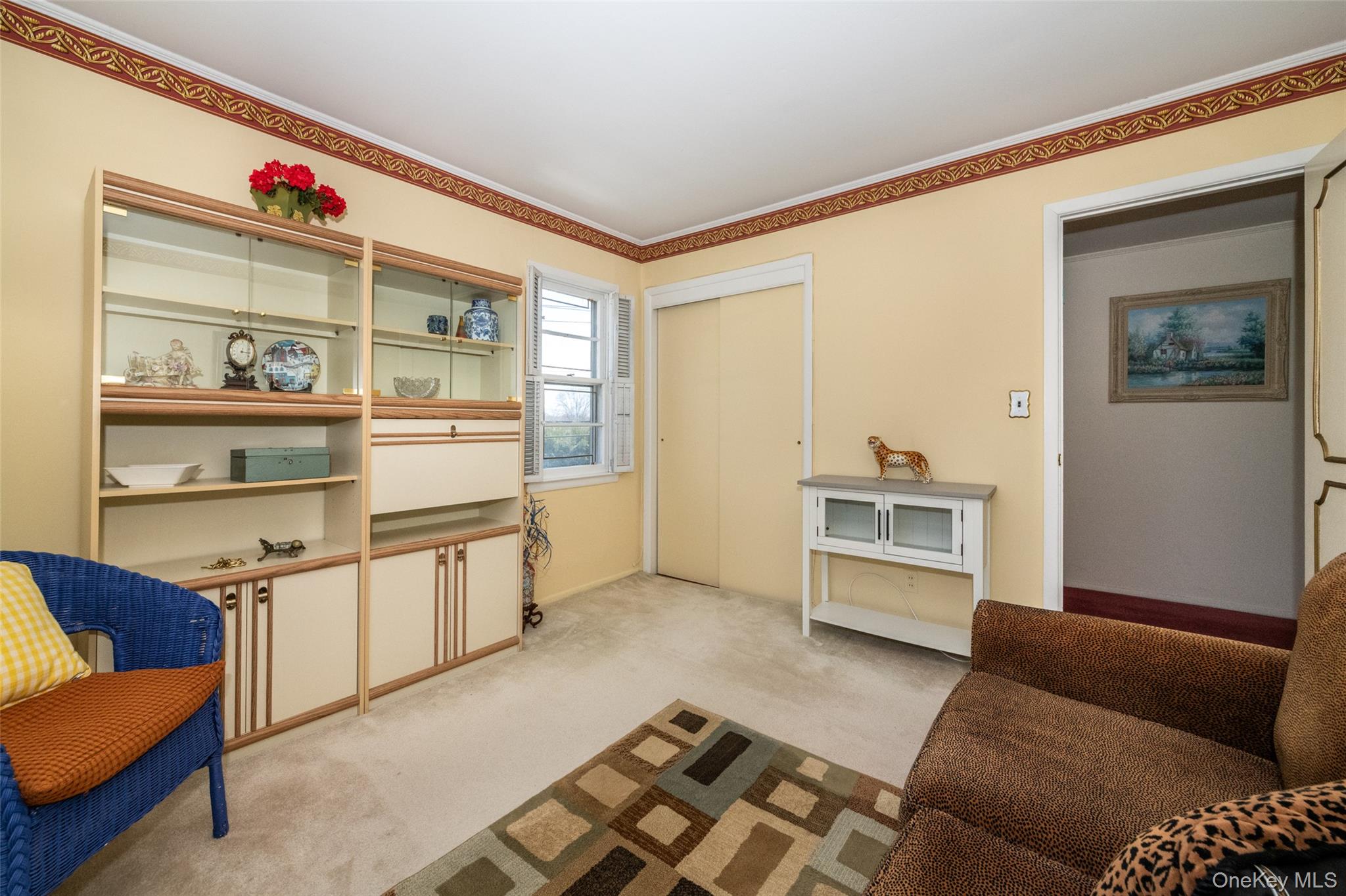 285 Stuart Drive New Rochelle, NY 10804 - Photo 17 of 37 a living room with furniture and window