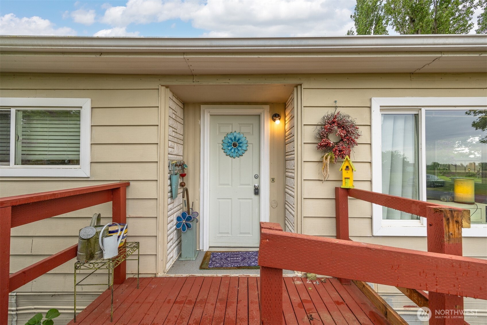 380 East Pole Road, Unit 20 Lynden, WA 98264 - Photo 4 of 37 Gallery Image 4