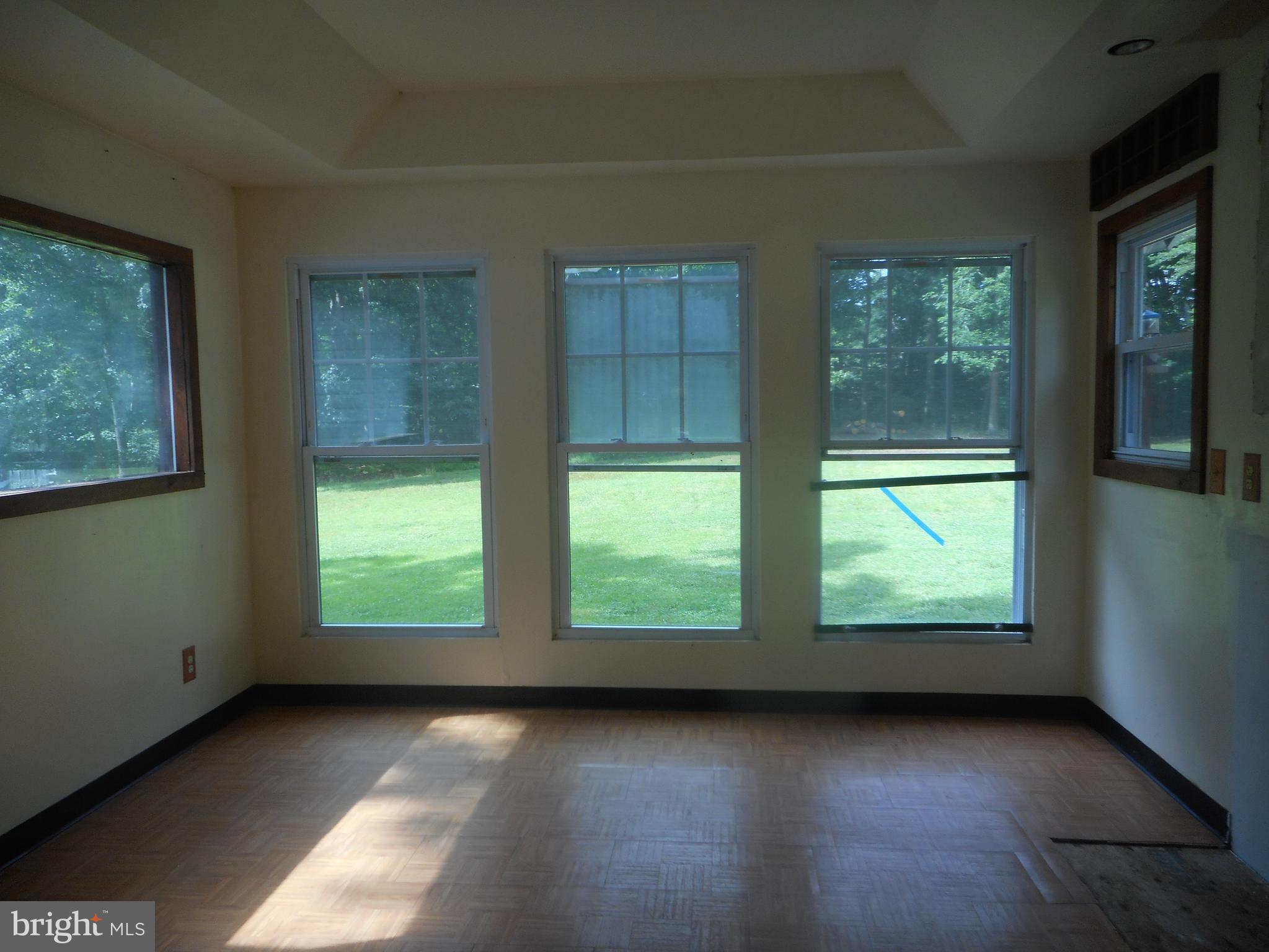 2370 Smith Point Road Nanjemoy, MD 20662 - Photo 2 of 15 Breakfast Area
