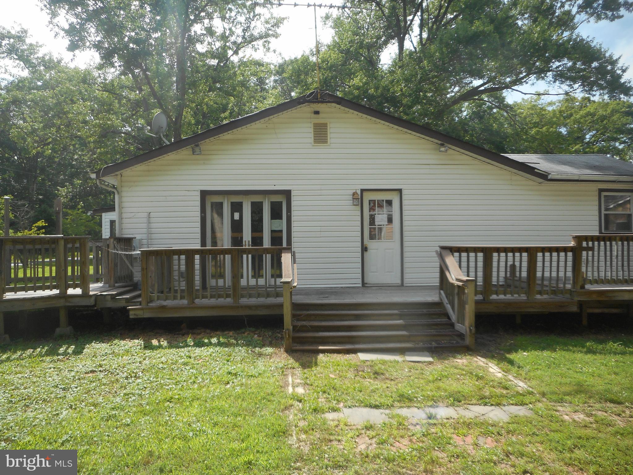 2370 Smith Point Road Nanjemoy, MD 20662 - Photo 13 of 15 Side View