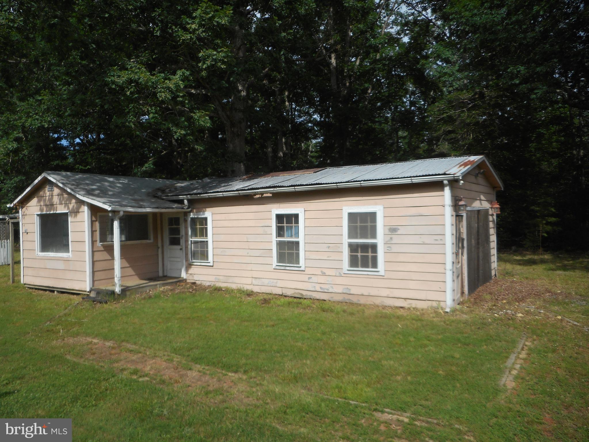2370 Smith Point Road Nanjemoy, MD 20662 - Photo 15 of 15 Detached Garage
