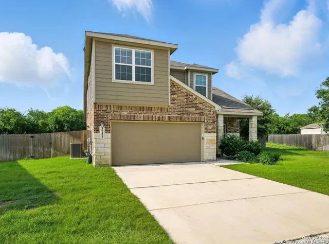 $2,400 | 10202 Shadowy Dusk, Schertz, TX 78154