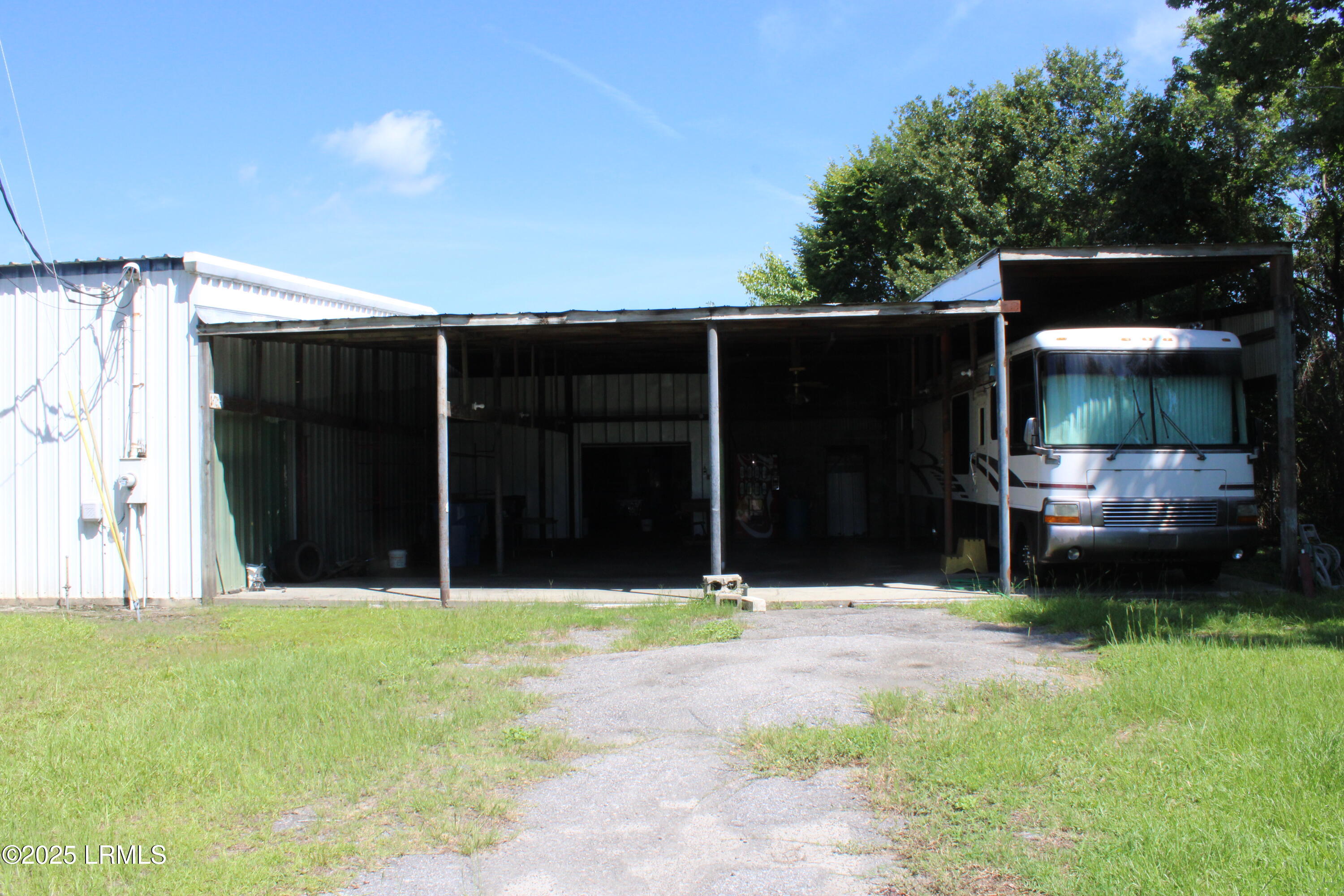848 Elm Street West Hampton, SC 29924 - Photo 13 of 16 IMG_2847