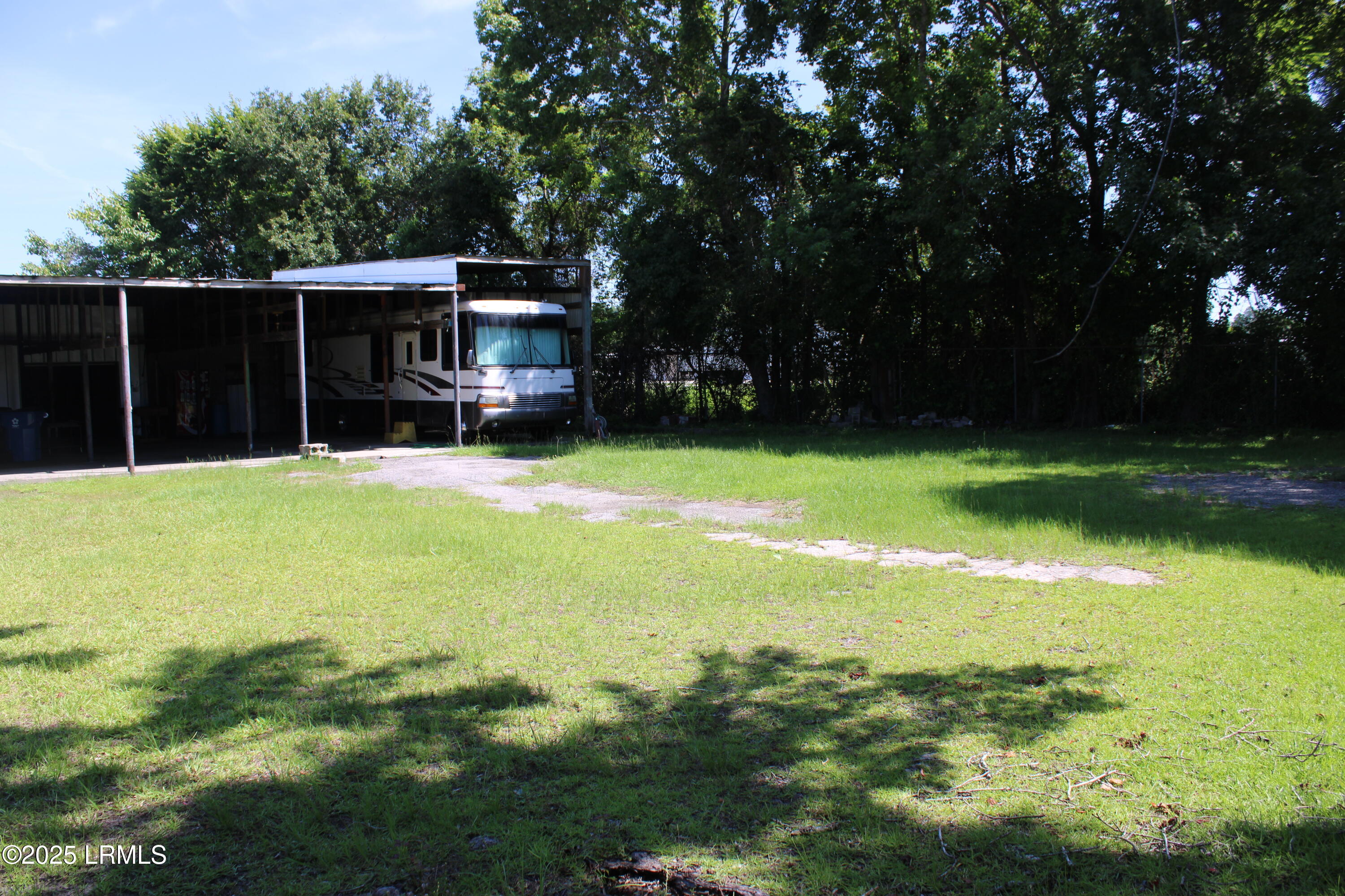 848 Elm Street West Hampton, SC 29924 - Photo 14 of 16 IMG_2848