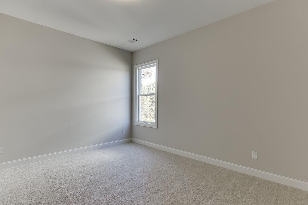 450 Thunder Road Buford, GA 30518 - Photo 25 of 81