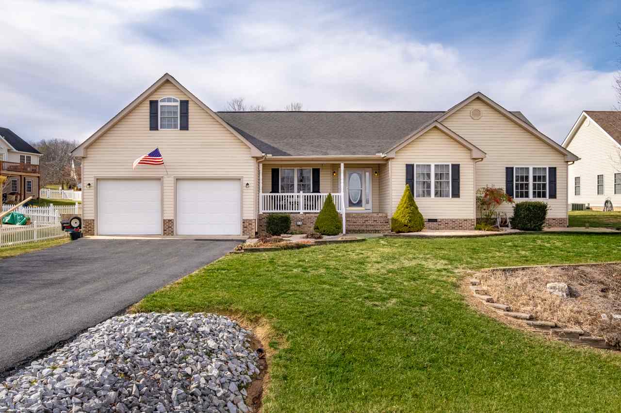 33 Mallard Road Stuarts Draft, VA 24477 - Photo 1 of 47 Gallery Image 1