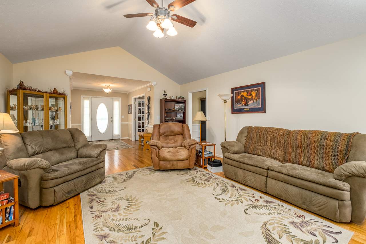 33 Mallard Road Stuarts Draft, VA 24477 - Photo 18 of 47 Gallery Image 18