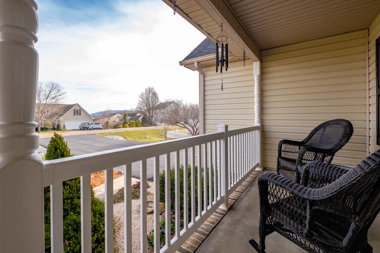33 Mallard Road Stuarts Draft, VA 24477 - Photo 8 of 47 Gallery Image 8
