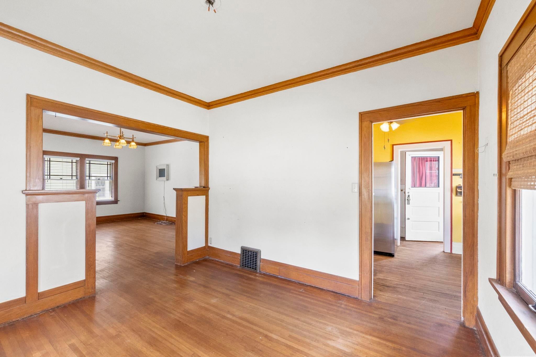 2006 West 3rd Street Waterloo, IA 50701 - Photo 13 of 29 Gallery Image 13
