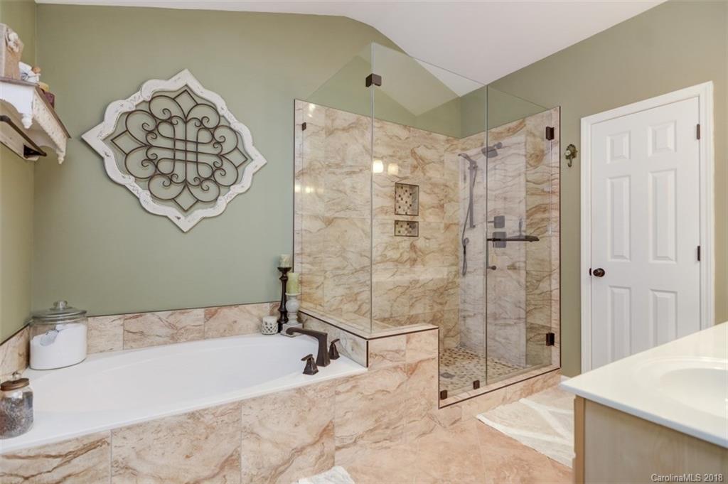3521 Arklow Road Charlotte, NC 28269 - Photo 15 of 35 Gallery Image 15