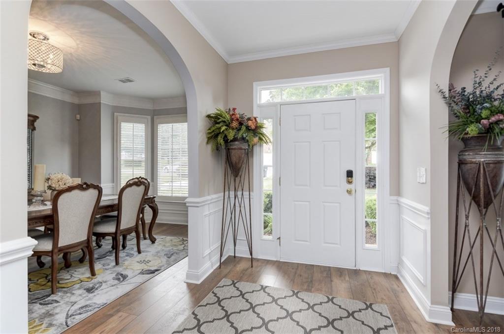 3521 Arklow Road Charlotte, NC 28269 - Photo 3 of 35 Gallery Image 3