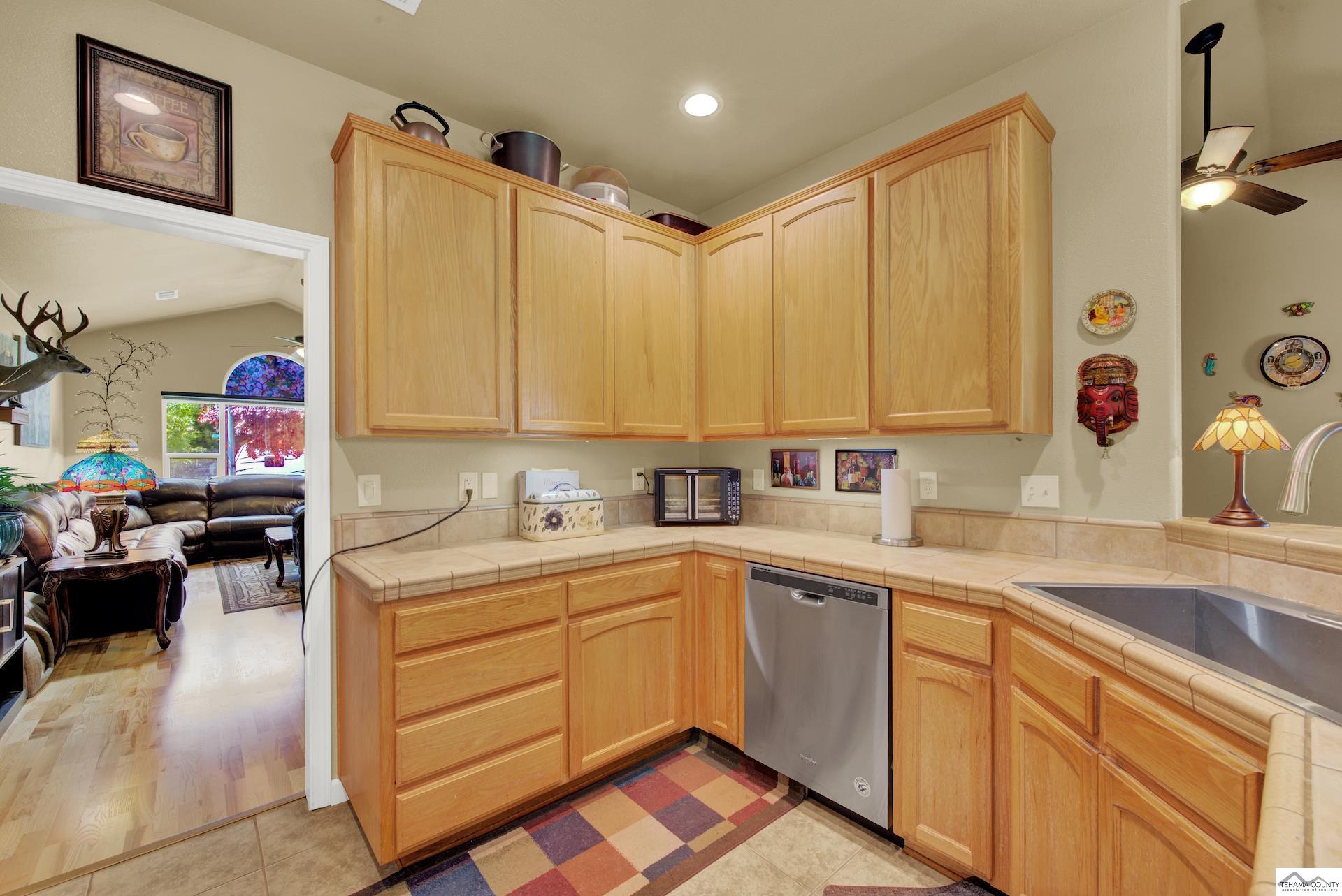 519 Fairview Avenue Corning, CA 96021 - Photo 35 of 75