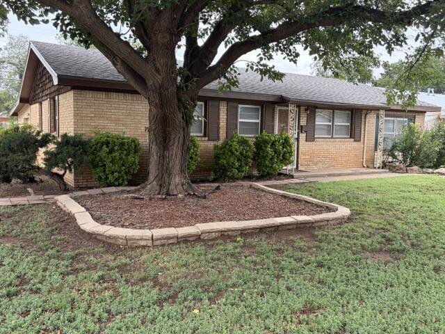 2801 60th Street Lubbock, TX 79413 - Photo 3 of 27 IMG_0677