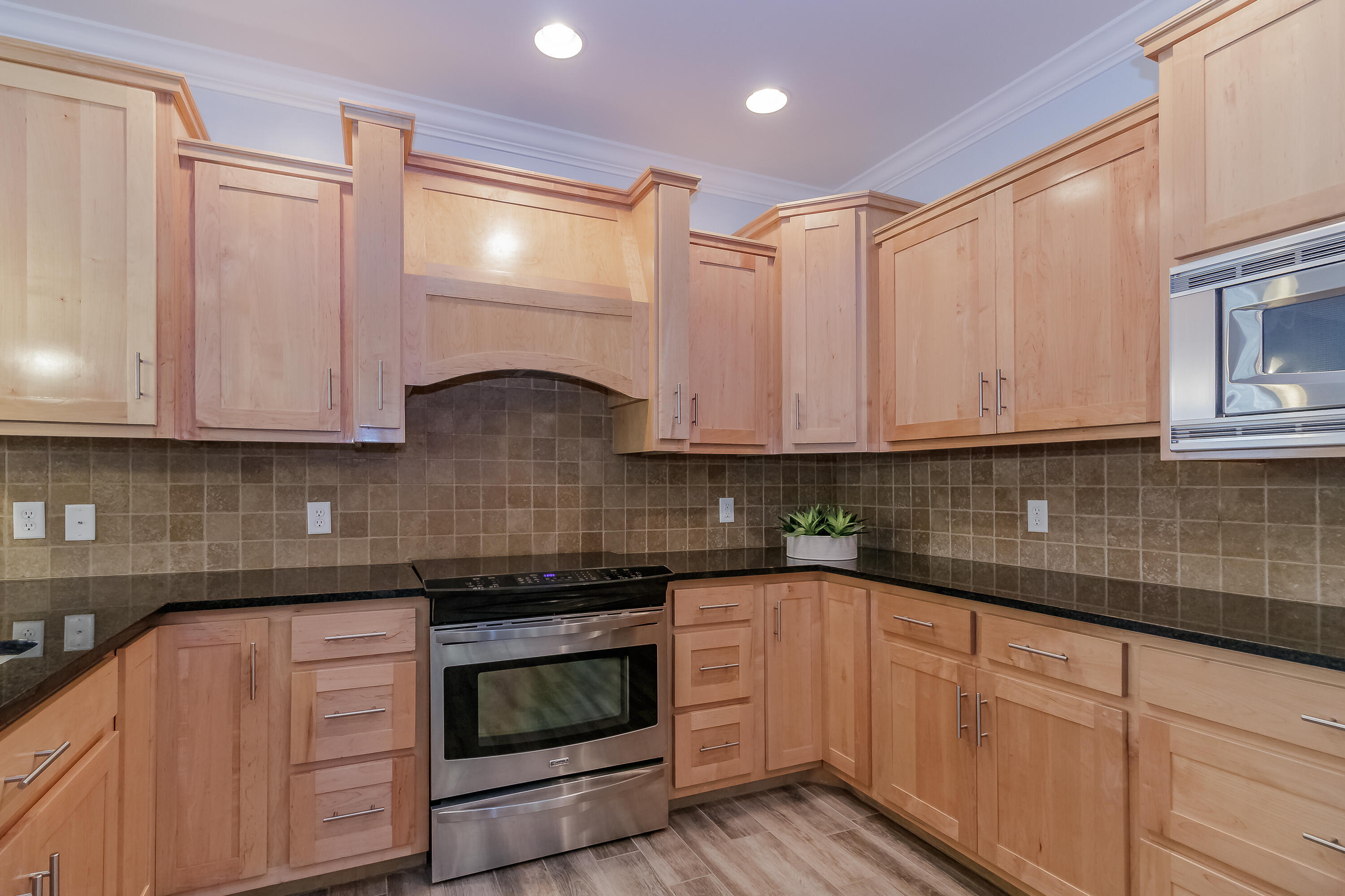 2329 Rivendell Lane Chattanooga, TN 37421 - Photo 30 of 67 kitchen