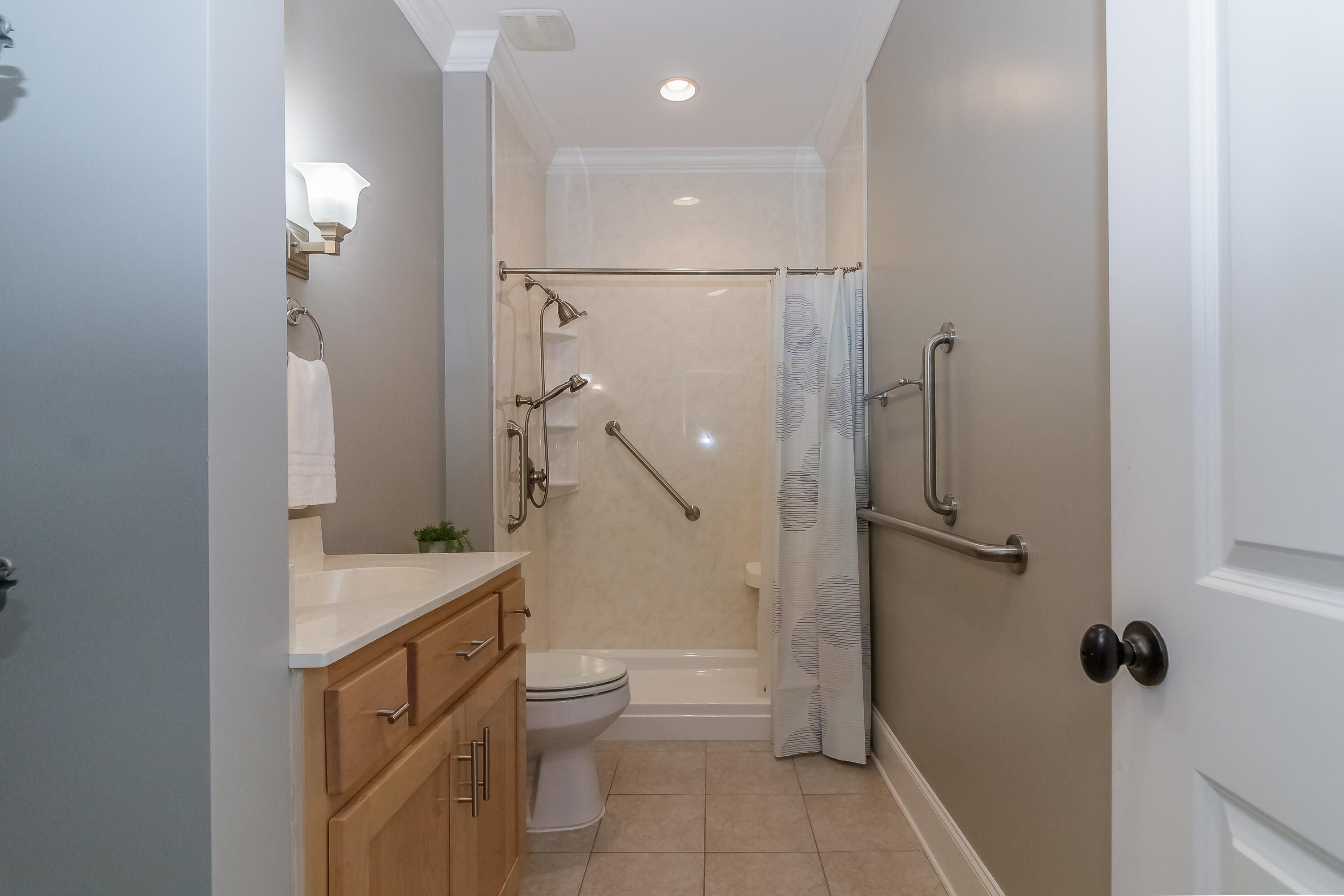 2329 Rivendell Lane Chattanooga, TN 37421 - Photo 47 of 67 Hall Bathroom