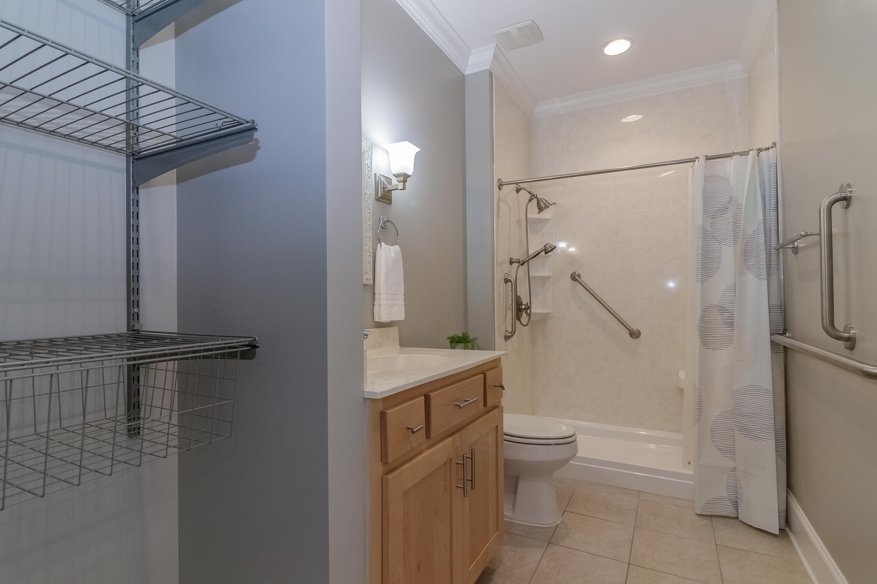 2329 Rivendell Lane Chattanooga, TN 37421 - Photo 48 of 67 Hall Bathroom