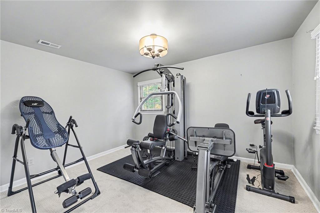 3908 Oak Hollow Court High Point, NC 27265 - Photo 21 of 28