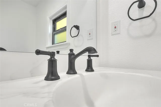 $2,895 | 1362 Pacific Street, Redlands, CA 92373