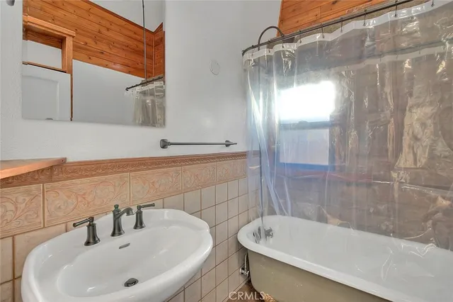 $2,895 | 1362 Pacific Street, Redlands, CA 92373