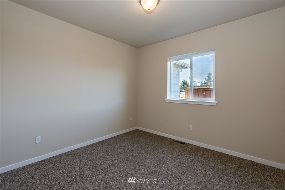 4176 McLaughlin Road Mount Vernon, WA 98273 - Photo 12 of 20 Gallery Image 12