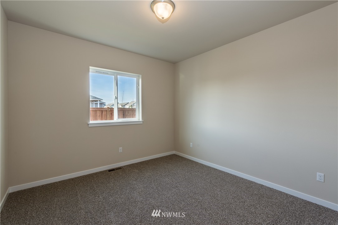 4176 McLaughlin Road Mount Vernon, WA 98273 - Photo 14 of 20 Gallery Image 14