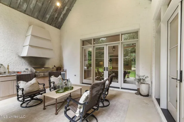 $1,105,000 | 309 Moonlight Hollow, Flora, MS 39071