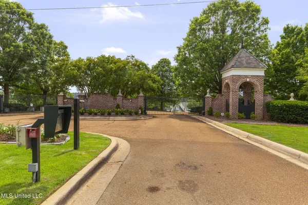 $1,105,000 | 309 Moonlight Hollow, Flora, MS 39071