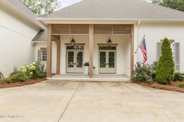 $1,105,000 | 309 Moonlight Hollow, Flora, MS 39071