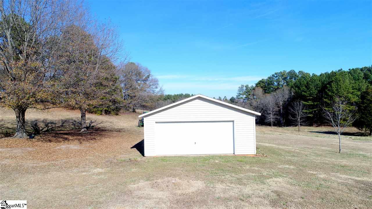 6091 Parris Bridge Road Chesnee, SC 29323 - Photo 10 of 36