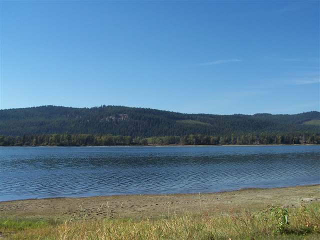 711 Riverbend Loop Road Cusick, WA 99119 - Photo 2 of 9