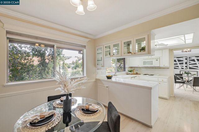 $774,950 | 4021 Terra Granada Drive, Unit 1B, Walnut Creek, CA 94595