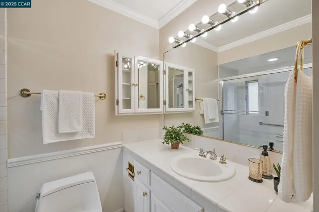 $774,950 | 4021 Terra Granada Drive, Unit 1B, Walnut Creek, CA 94595