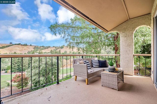 $774,950 | 4021 Terra Granada Drive, Unit 1B, Walnut Creek, CA 94595