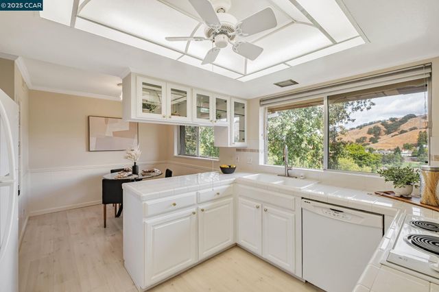 $774,950 | 4021 Terra Granada Drive, Unit 1B, Walnut Creek, CA 94595