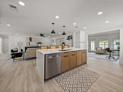$749,500 | 6709 Cardinal Drive South, St. Petersburg, FL 33707