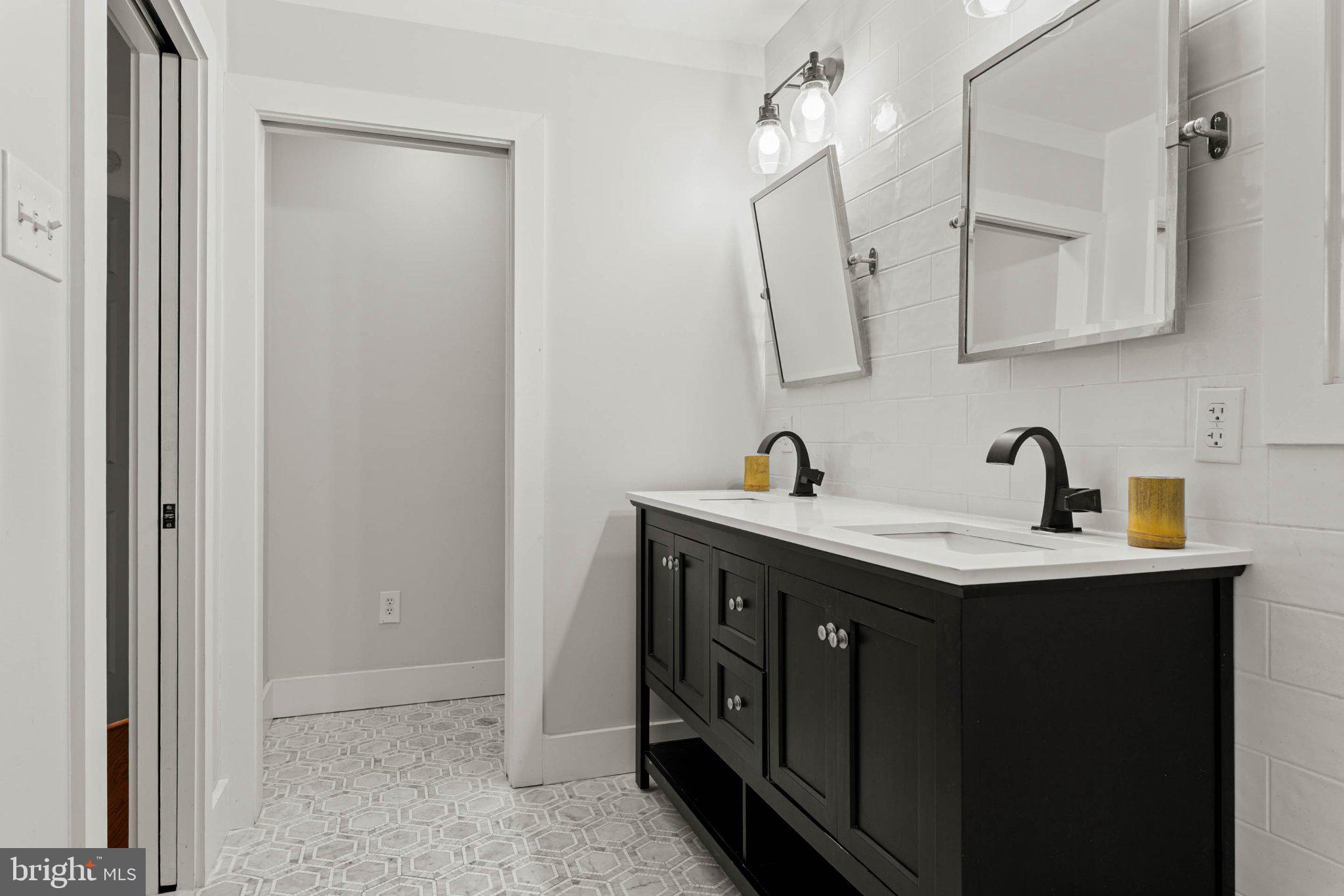 209 Marple Road Haverford, PA 19041 - Photo 29 of 42 En Suite Bathroom