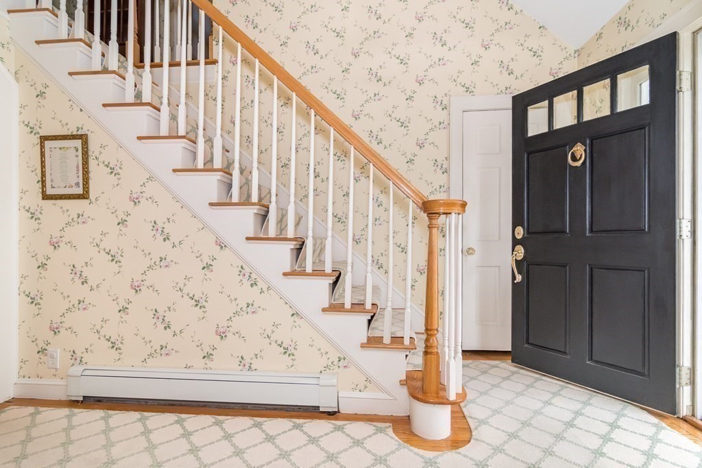 3 Sprague Road Wellesley, MA 02481 - Photo 9 of 24 Gallery Image 9