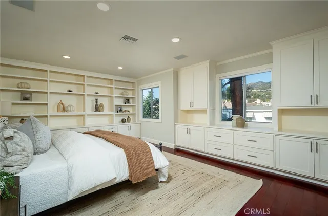 $899,000 | 302 West Loraine Street, Unit 4, Glendale, CA 91202