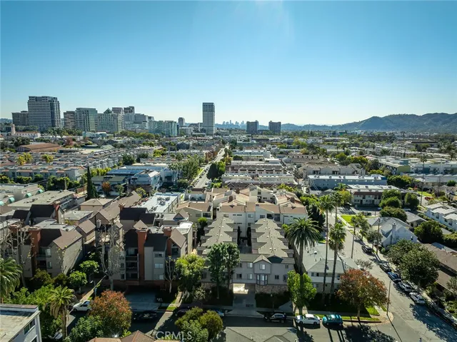 $899,000 | 302 West Loraine Street, Unit 4, Glendale, CA 91202