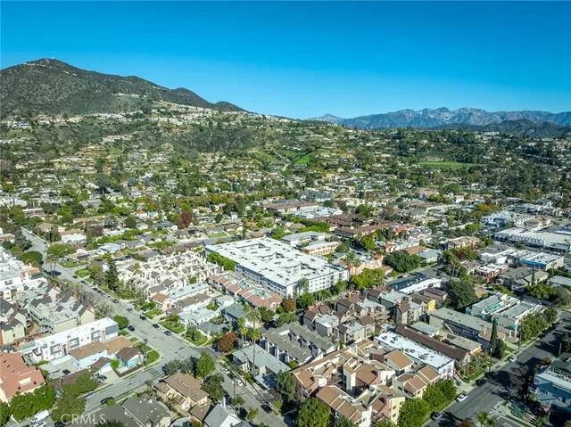 $899,000 | 302 West Loraine Street, Unit 4, Glendale, CA 91202