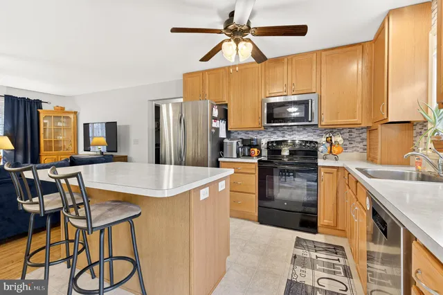 $384,900 | 926 Sweetbay Lane, Lebanon, PA 17046