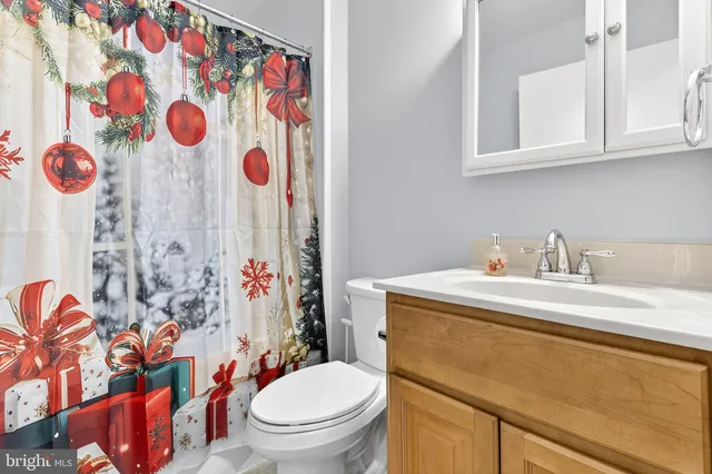 $384,900 | 926 Sweetbay Lane, Lebanon, PA 17046