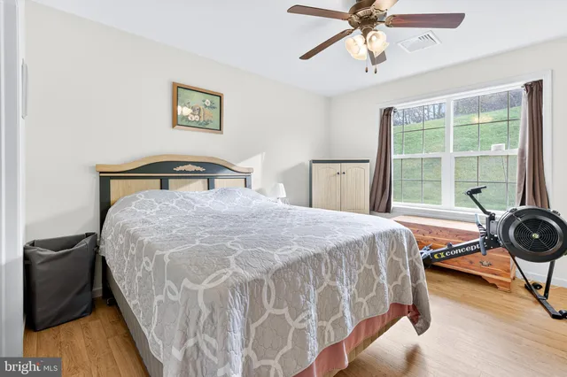 $384,900 | 926 Sweetbay Lane, Lebanon, PA 17046