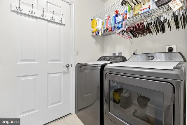 $384,900 | 926 Sweetbay Lane, Lebanon, PA 17046