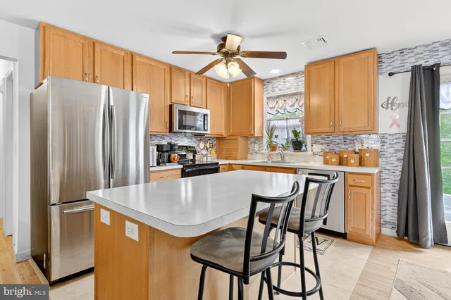 $384,900 | 926 Sweetbay Lane, Lebanon, PA 17046