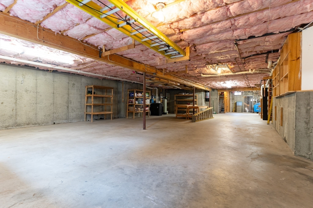 110 Hosley Road Gardner, MA 01440 - Photo 27 of 42 a view of parking area